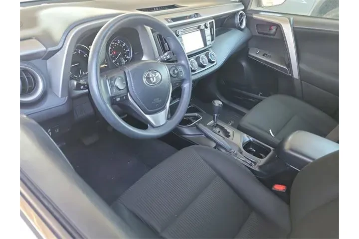 $13529 : Toyota RAV4 2017 LE 4dr SUV image 6