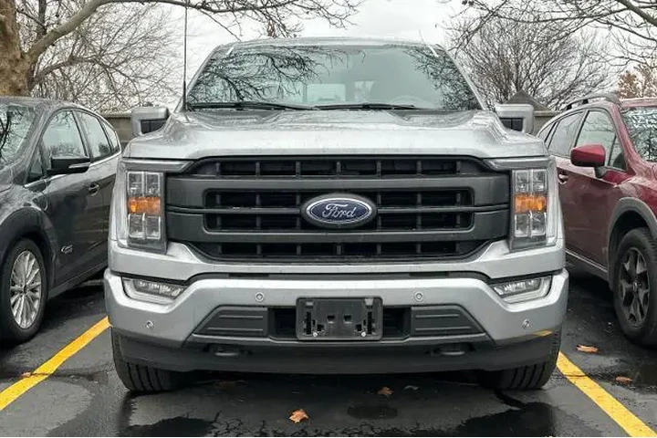$38995 : Ford F-150 2021 4x4 Lariat 4 image 6