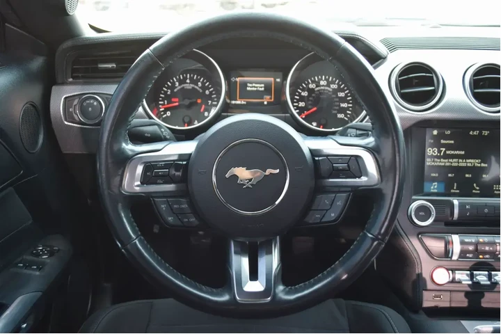 $26989 : Ford Mustang 2018 GT 2dr Fas image 8