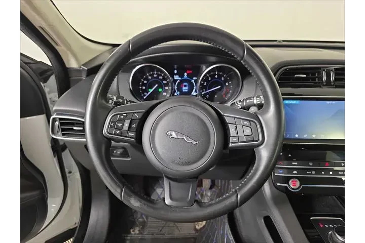 $19989 : Jaguar F-PACE 2020 AWD 25t P image 10