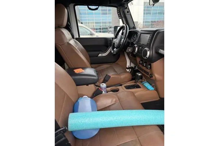 $13249 : Jeep Wrangler Unlimited 2011 image 9