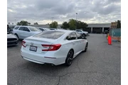 $20200 : Honda Accord 2018 Sport 4dr thumbnail