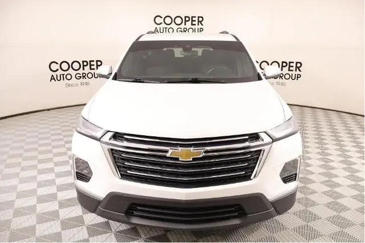 $25700 : Chevrolet Traverse 2022 LT C image 9