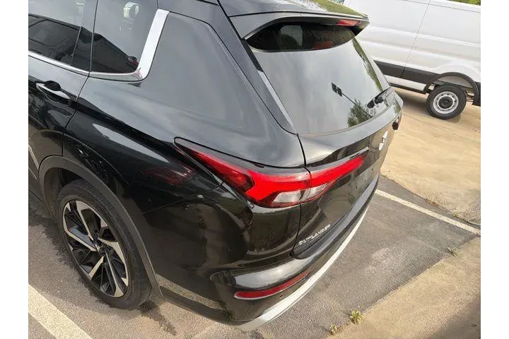 $22992 : Mitsubishi Outlander 2022 SE image 4