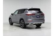 $27998 : Mitsubishi Outlander 2024 SE thumbnail