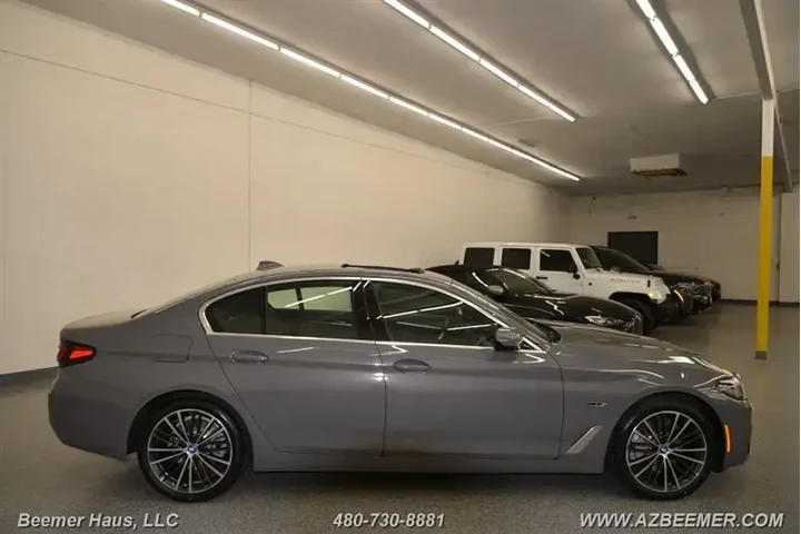 $30998 : BMW 5 Series 2022 530e 4dr S image 9