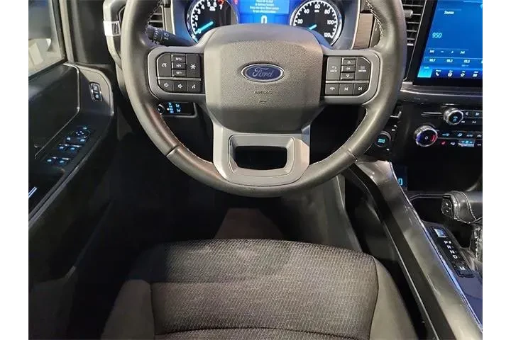 $39890 : Ford F-150 2023 4x4 XLT 4dr image 9