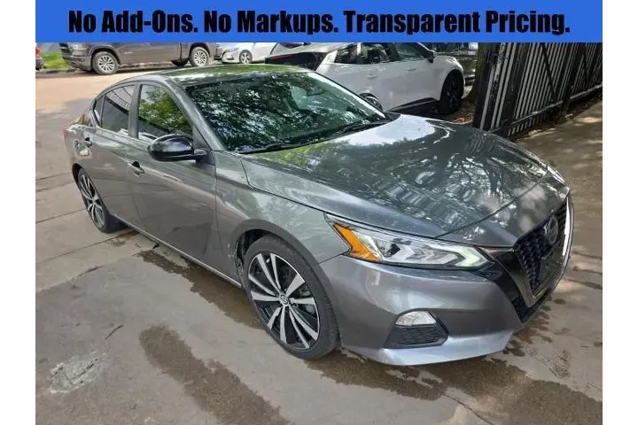 $18473 : Nissan Altima 2022 2.5 SR 4d image 1