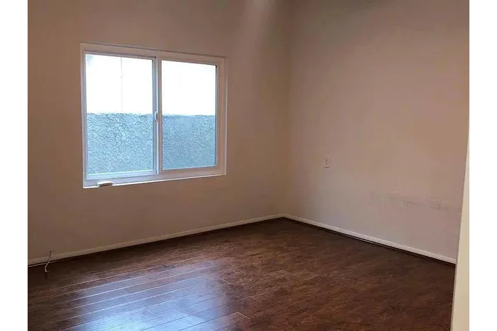 $1050 : Área de Garvanza Highland Park image 2