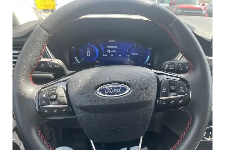 $29988 : Ford Escape 2022 AWD SEL 4dr image 9