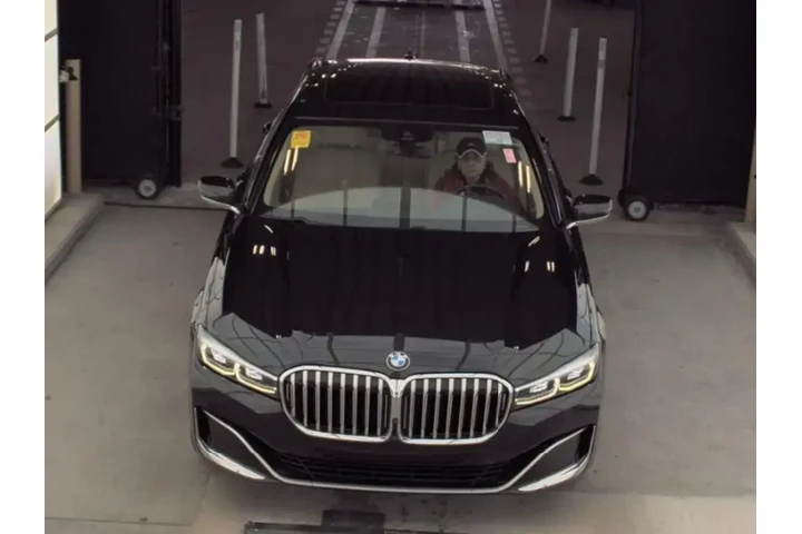 $32990 : BMW 7 Series 2020 740i 4dr S image 2