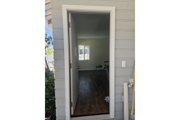 $1100 : Cuarto de renta /N.Hollywood image 4