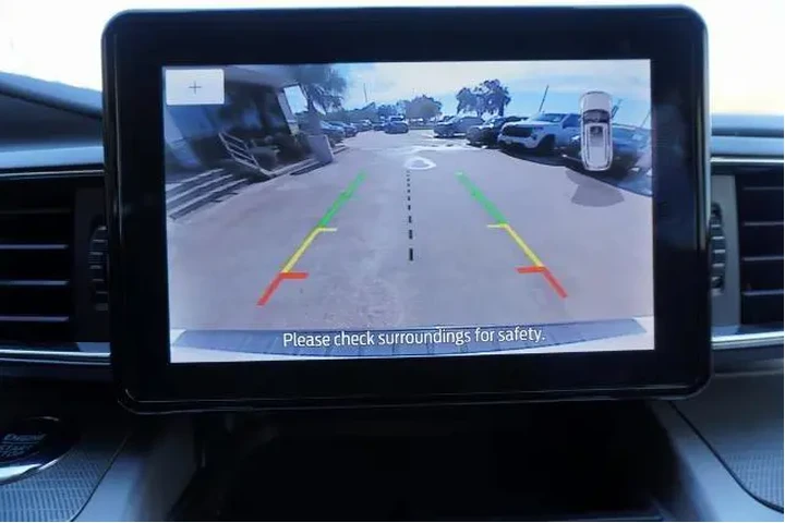 $28488 : Ford Explorer 2022 XLT 4dr S image 9