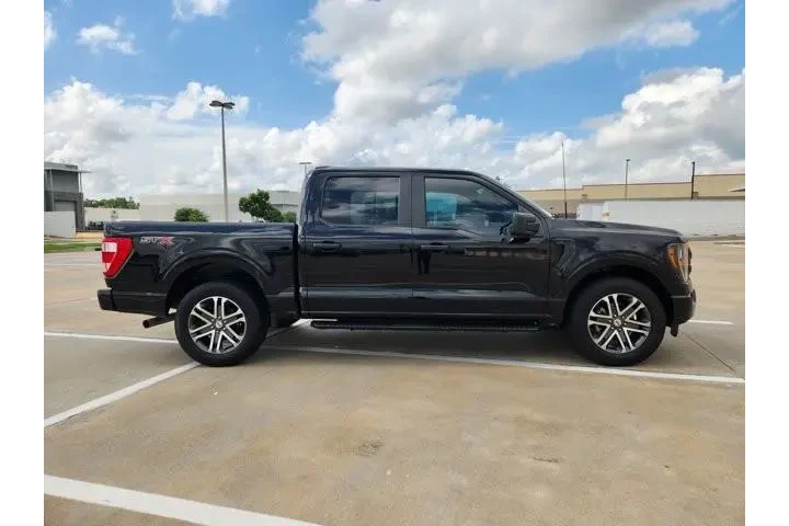 $31862 : Ford F-150 2023 4x2 XL 4dr S image 4