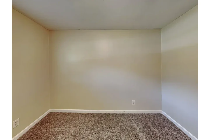 $970 : 3bedroom/2bathroom apartment image 7