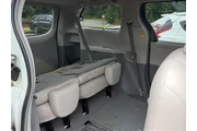 $8561 : Toyota Sienna 2011 LE 8-Pass thumbnail