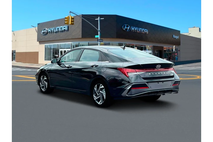 $23588 : Hyundai ELANTRA 2025 Limited image 5