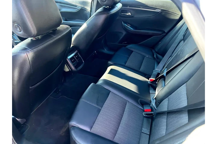 $17900 : Chevrolet Impala 2019 LT 4dr image 8