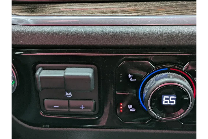 $42490 : Pre-Owned 2023 Silverado 1500 image 7