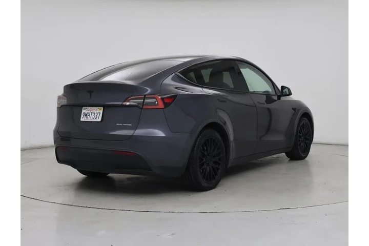 $27998 : Tesla Model Y 2021 AWD Long image 8