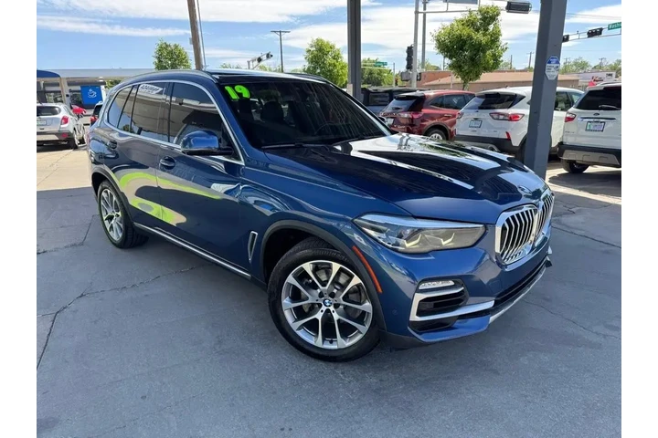 2019 BMW X5 xDrive40i image 3