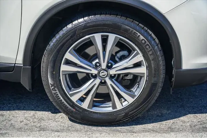 $12995 : Nissan Rogue Hybrid 2017 SL image 10