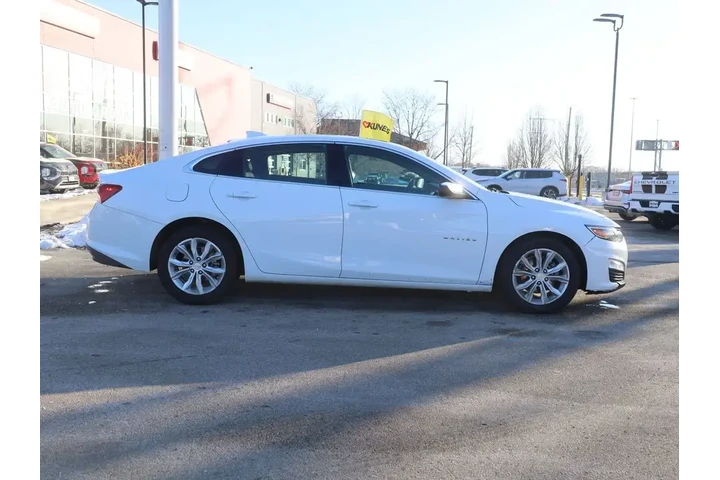 $16277 : Chevrolet Malibu 2024 LT 4dr image 10