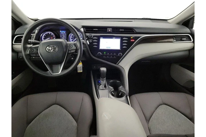 $21998 : Toyota Camry 2018 LE 4dr Sed image 9