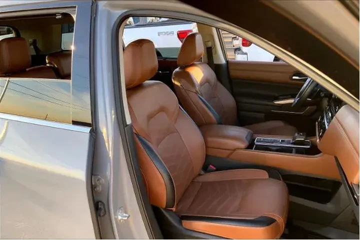 $37774 : Nissan Pathfinder 2024 Plati image 7