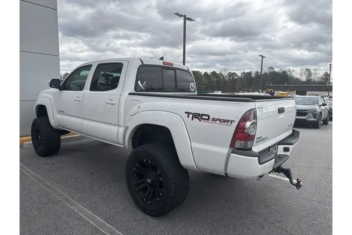 $20978 : Toyota Tacoma 2015 4x2 PreRu image 3