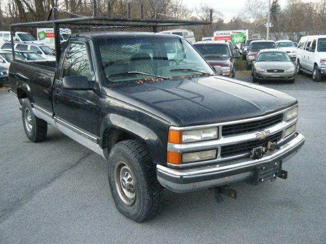 $5900 : 1994 C/K 2500 HD Reg. Cab 8-f image 1