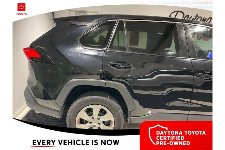 $26000 : Toyota RAV4 2023 LE 4dr SUV image 9