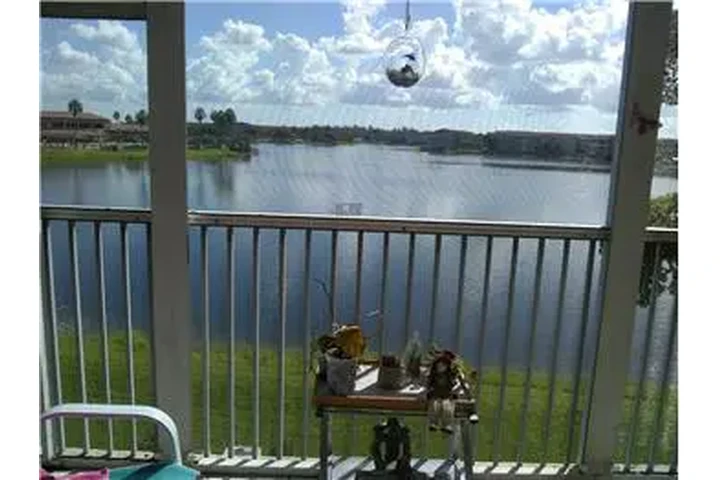 $2700 : Rental property with 2 bedro image 1