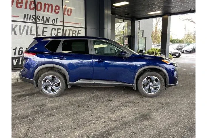 $20444 : Nissan Rogue 2025 AWD SV 4dr image 4