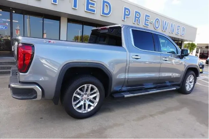 $37988 : GMC Sierra 1500 2020 4x4 SLT image 6