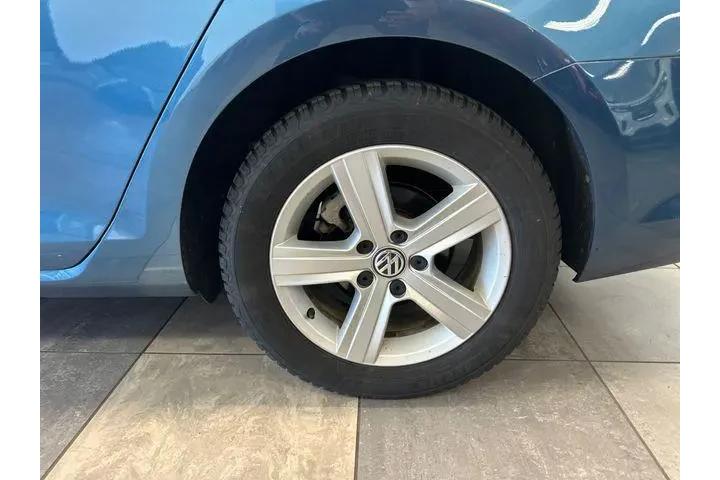 $9500 : Volkswagen Golf SportWagen 2 image 5