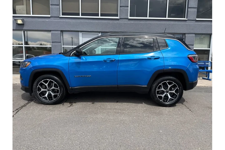 $24995 : 2025 Compass Limited 4x4 image 6