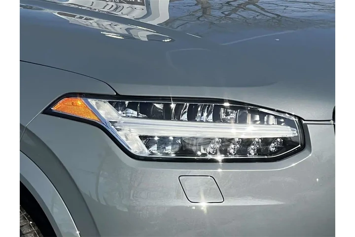 $38250 : Volvo XC90 2023 AWD B6 Plus image 7