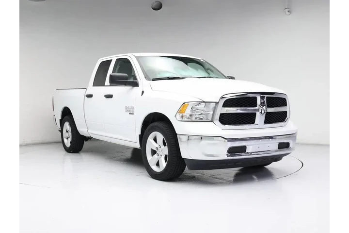 $27998 : Ram 1500 Classic 2024 4x4 SL image 1