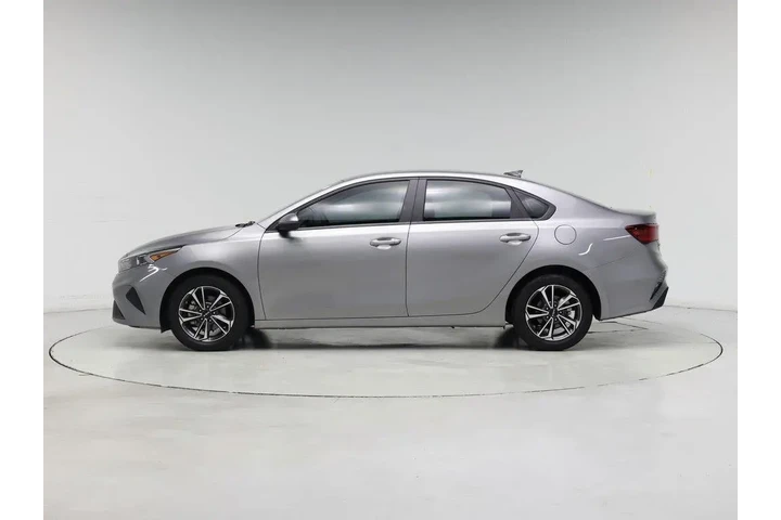 $19998 : Kia Forte 2024 LXS 4dr Sedan image 3