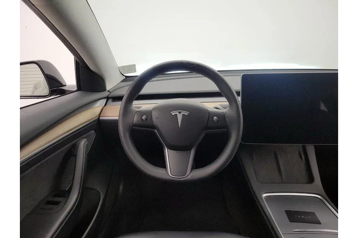 $27998 : Tesla Model 3 2023 4dr Sedan image 10