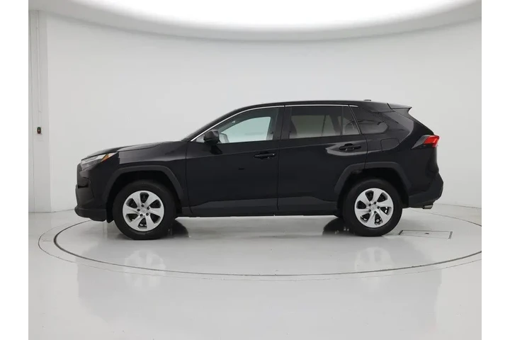 $25998 : Toyota RAV4 2024 AWD LE 4dr image 3