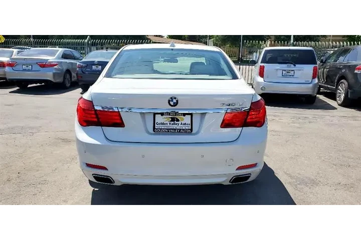 $13499 : 2012 BMW 7-Series image 10