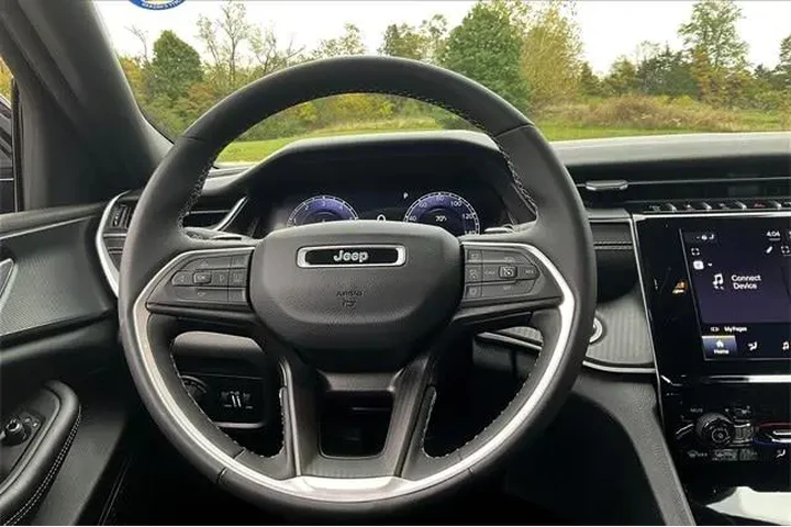 $30700 : Jeep Grand Cherokee L 2024 4 image 5