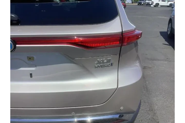 $26950 : Toyota Venza 2022 AWD LE 4dr image 9