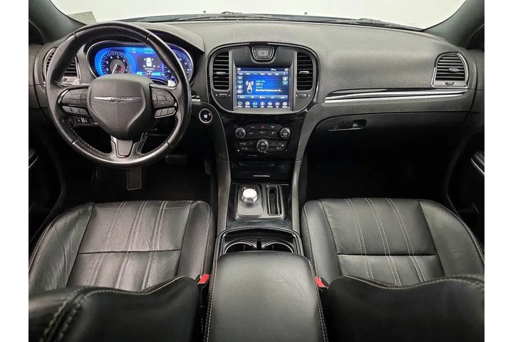 $24998 : Chrysler 300 2021 S V6 4dr S image 9