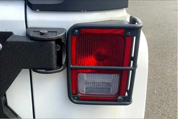 $16444 : Jeep Wrangler Unlimited 2015 image 9