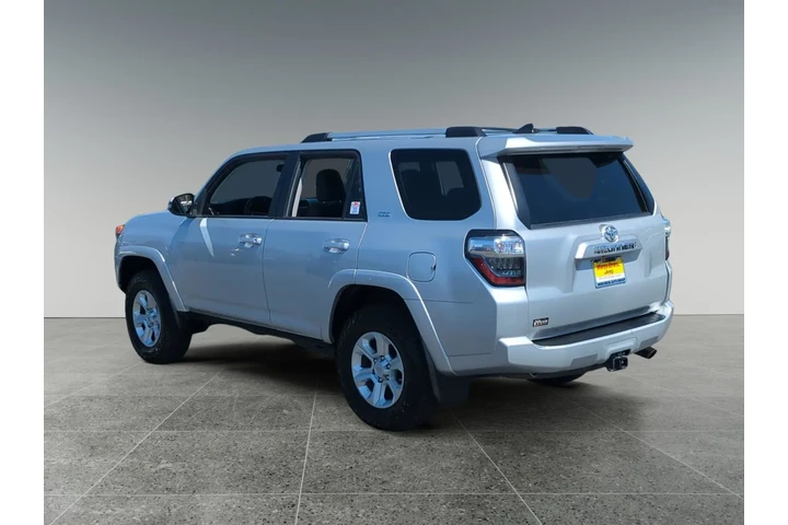 $31500 : Toyota 4Runner 2021 4x2 SR5 image 4