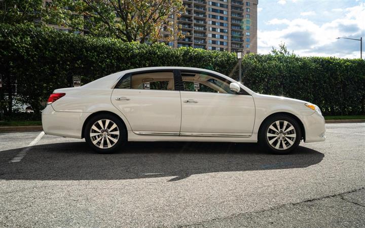 $11000 : 2011 TOYOTA AVALON image 3