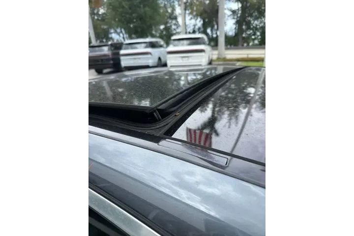 $3990 : Mercedes-Benz C-Class 2016 A image 4